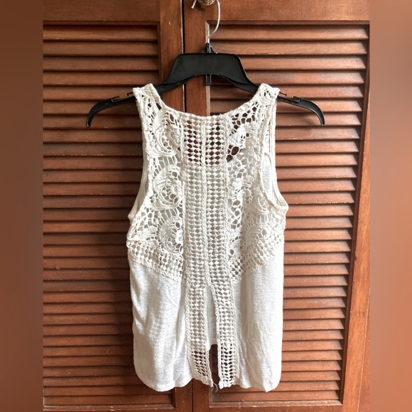 Mossimo Supply Co. Lace Back Crochet Open Back White Tank Top - Picture 7 of 8